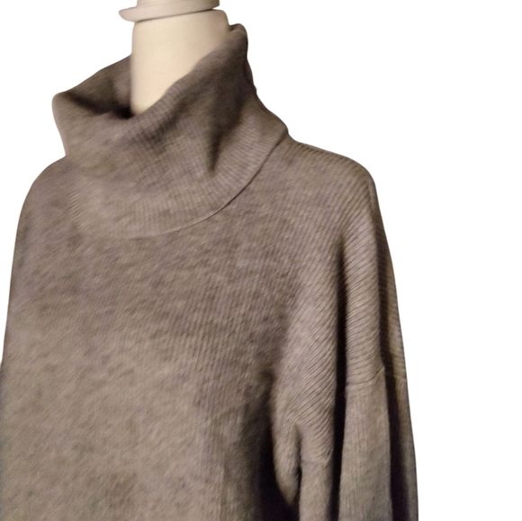 Free People Revolve Softly Structured Turtleneck Tunic Dark Gray Size Medium - Picture 5 of 7